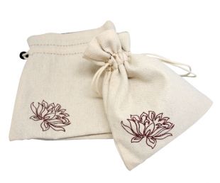 Linen pouch valvet inside